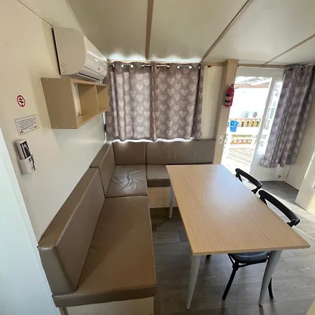 Les Mobil Homes De Noly Tv Clim 6places (adults Only) Parque de Campismo *