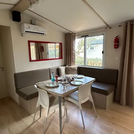 Les Mobil Homes De Noly, 3 Ch, Tv, Clim Campsite *