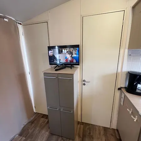Les Mobil Homes De Noly Tv Clim 6places Piscine Ouverte (adults Only) Camping Port-la-Nouvelle
