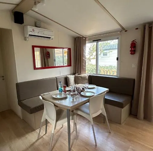 Les Mobil Homes De Noly Tv Clim 6places (adults Only) Kemp *