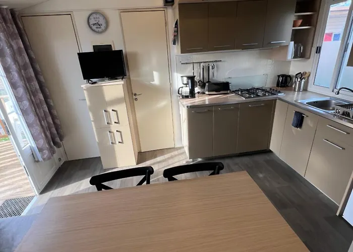 Les Mobil Homes De Noly Tv Clim 6places (adults Only) * Port-la-Nouvelle
