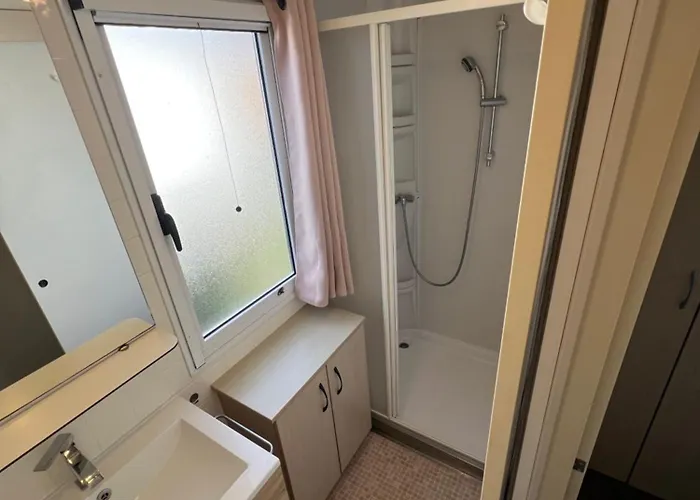 Kemp Les Mobil Homes De Noly Tv Clim 6places (adults Only) *