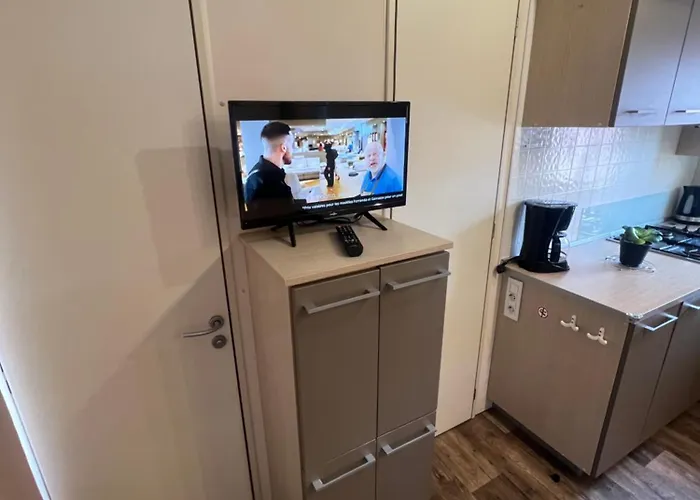Les Mobil Homes De Noly Tv Clim 6places (adults Only) *