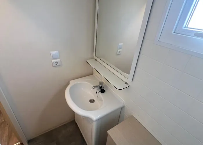 Les Mobil Homes De Noly Tv Clim 6places (adults Only) *