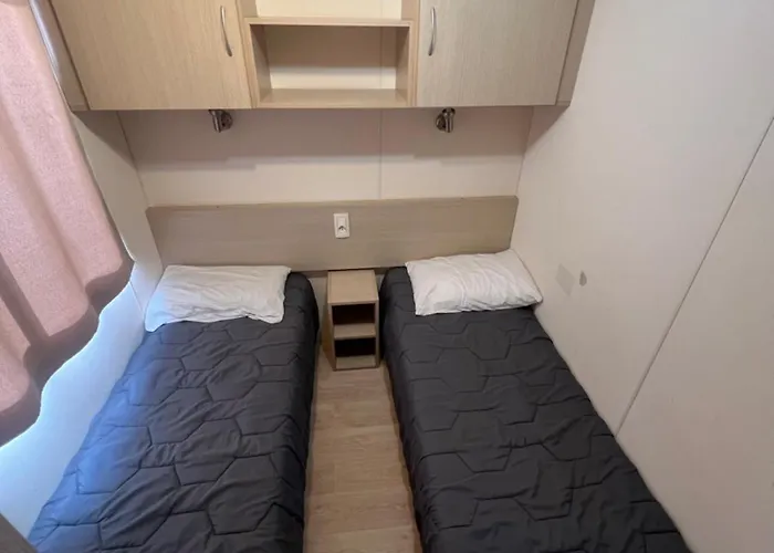 Les Mobil Homes De Noly Tv Clim 6places (adults Only) * Port-la-Nouvelle