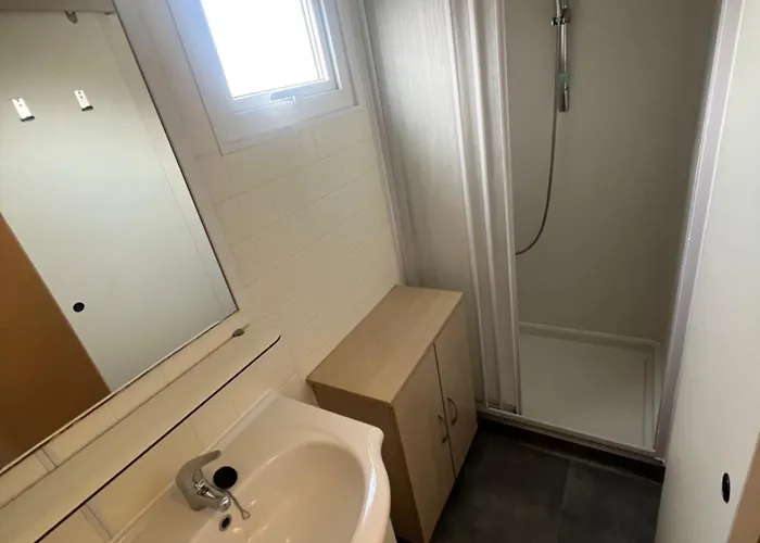 Les Mobil Homes De Noly Tv Clim 6places (adults Only)